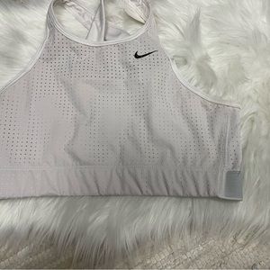 Nike sports bra sz med